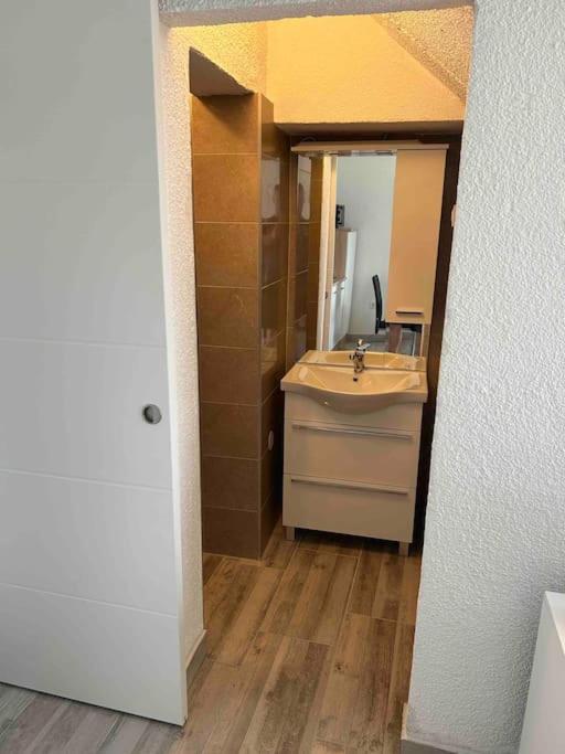 Apartman Kastel คาชเตลา ภายนอก รูปภาพ