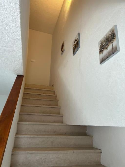 Apartman Kastel คาชเตลา ภายนอก รูปภาพ